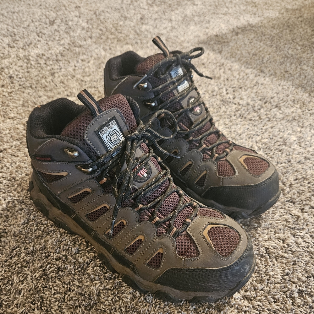 Mens Skechers Slip Resistant Steel Toe Boots Size 10